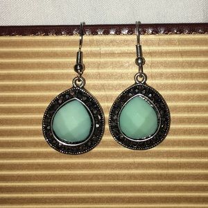 🆕Turquoise teardrop marcasite earrings NWT
